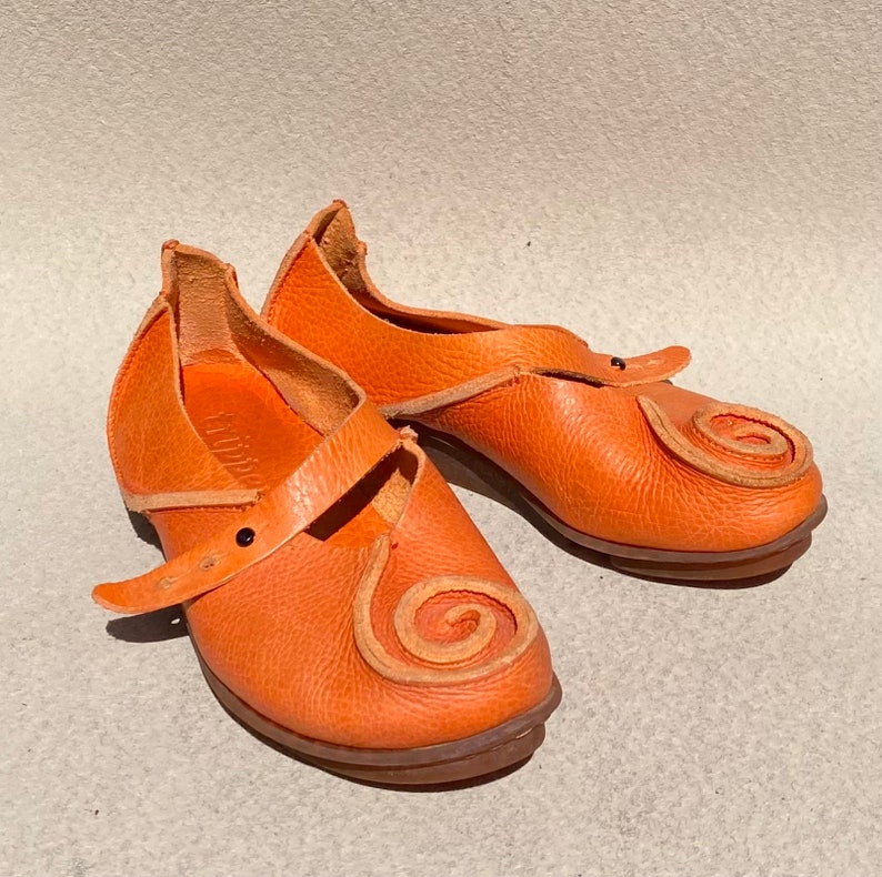 Trippen 36 Ballerinas Mary Janes Flat Orange Shoes Women Flat Summer Shoes Women Leather Application Orange Leather Bild 3