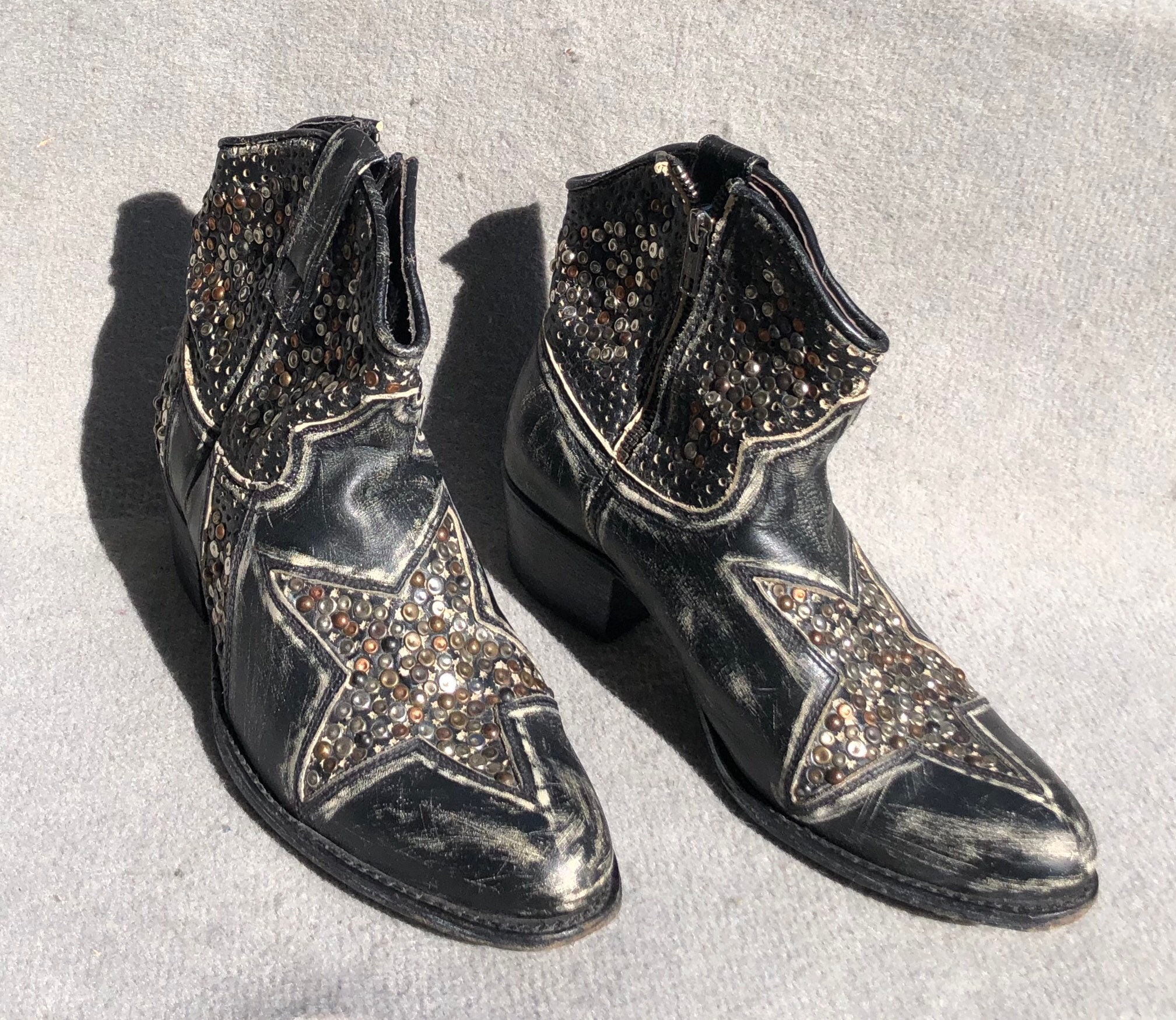 Frye hotsell boots grey