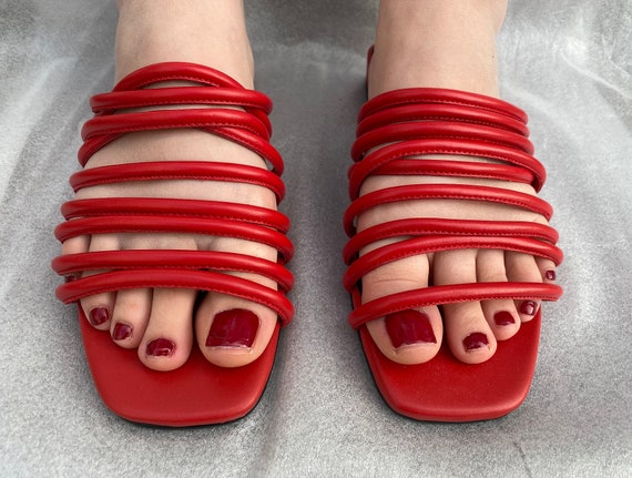 Vagabond 40 Flat Strappy Sandals Summer Sexy Red … - image 1