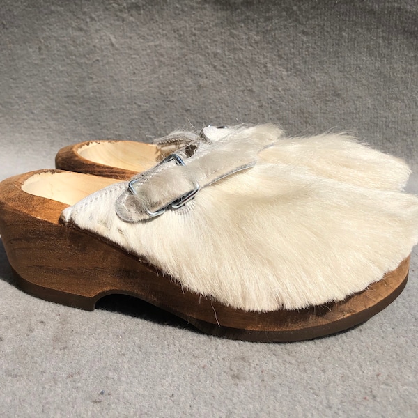 pony hair clogs