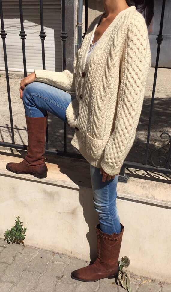 Short Virgin Wool Cardigan Size 40