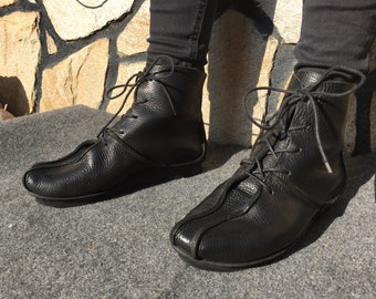 Trippen 37 Boots Lace Up Flat Handmade Comfortable Black Leather