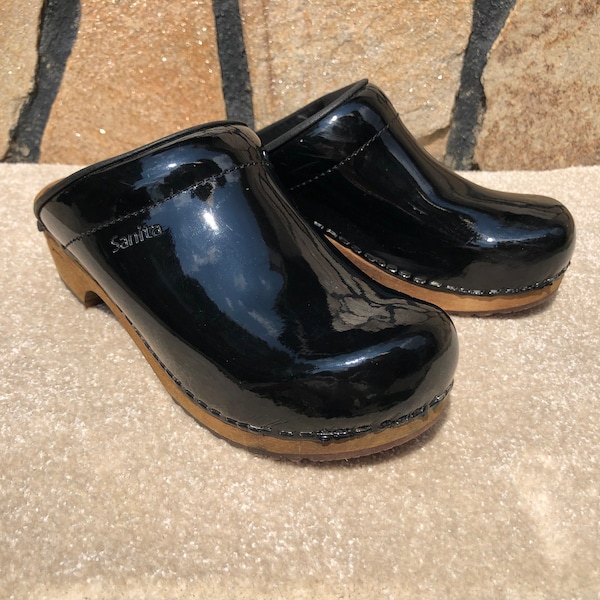 ugg nursing shoes