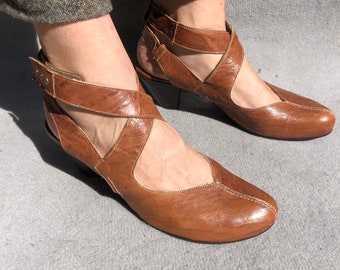 Fidji 42 Pointy Pumps Elegant Office Business Female Shoes Cognac Leather Vintage