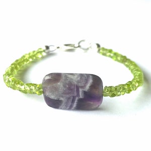Peridot and Amethyst Bracelet, Colorful Gemstones, Beaded Gifts for Mom, Unique Green Purple Stone
