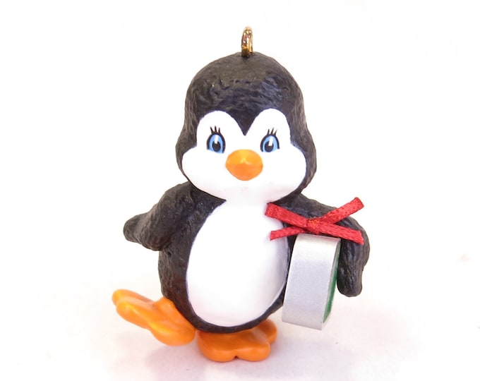 Hallmark Ornament 1986 Special Delivery Penguin QX4156