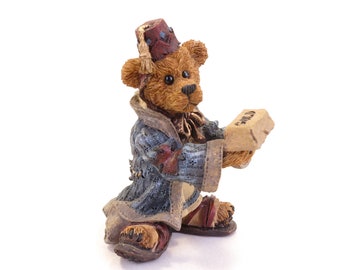 Nativity Series #2 Wilson as Melchior as Gold Boyds Bears Resin Bearstone Collection
