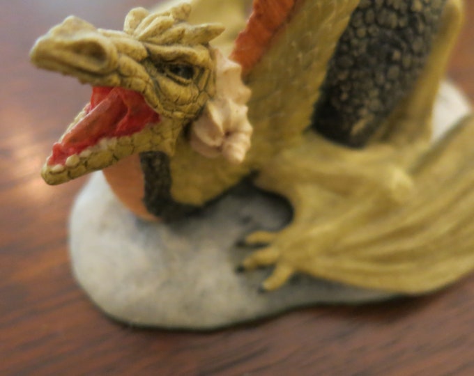 Zaugros Enchantica Dragon EN2243 Small Statue Figurine Vintage Holland Craft Studio