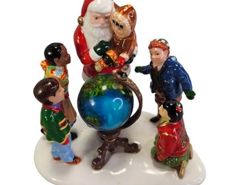 Department 56 Santa Comes To Town 55015 Snow Village Collection