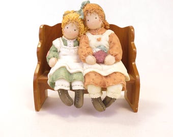 Down Petticoat Lane by Enesco Nothing Compares To A Sister Like You 318841