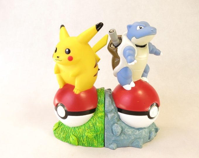 Vintage Pikachu & Blastoise Pokemon Bookend Banks Limited Edition 1998 Applause Pokémon