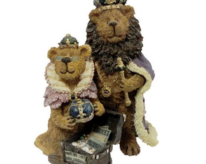 Boyds Bear & Friends Boyds Bears "Aurora and Rex Saving Family Jewels" #2437 Noah's Ark