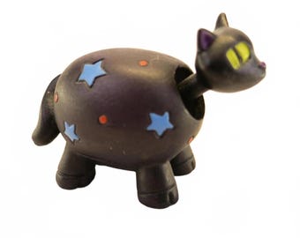 Raro gato miniatura con cabeza oscilante, estrellas azules, puntos rojos, cuerpo negro oliva, 1,75 pulgadas.