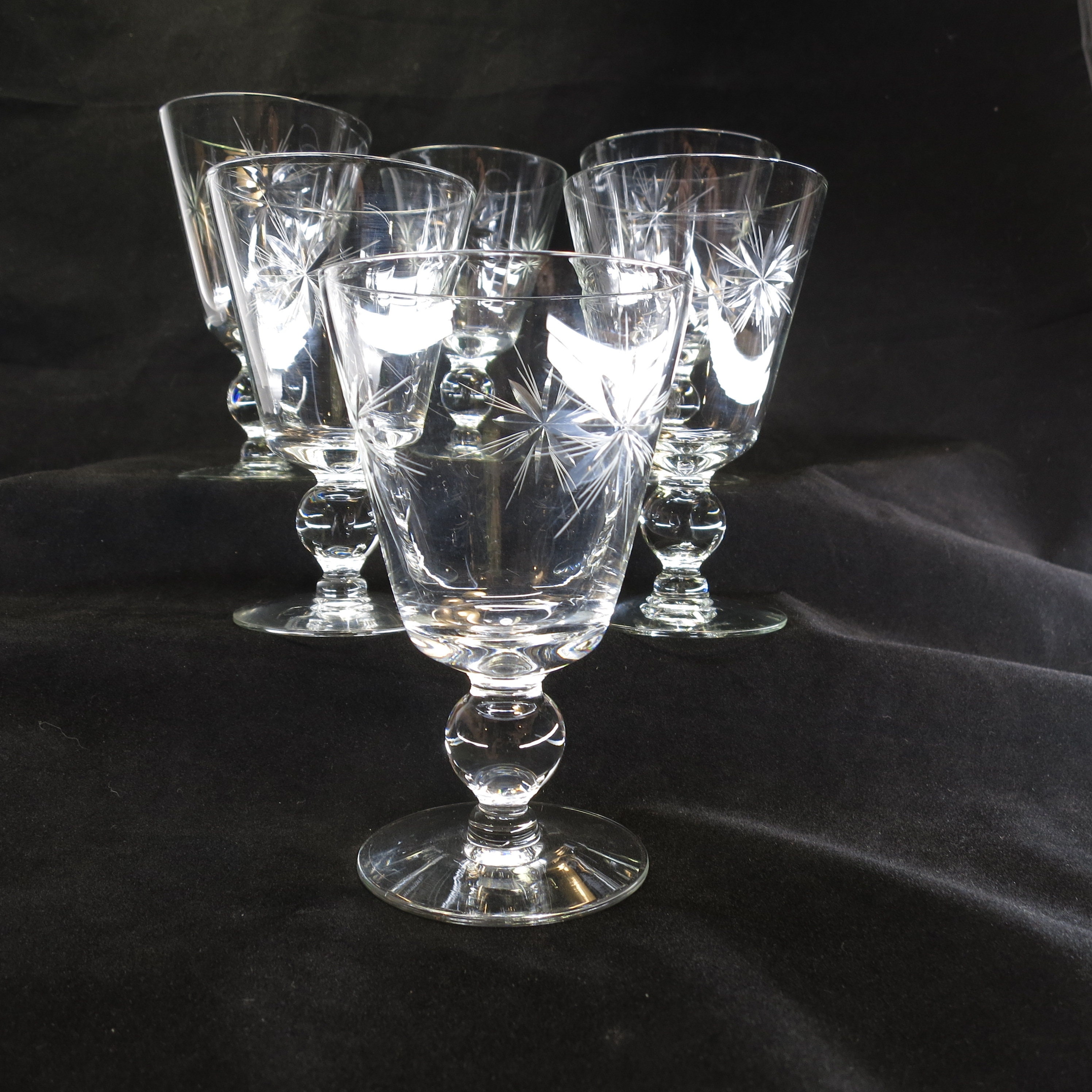 Set of 6 Handblown Etched Starburst Star Liquor Cocktail Vintage