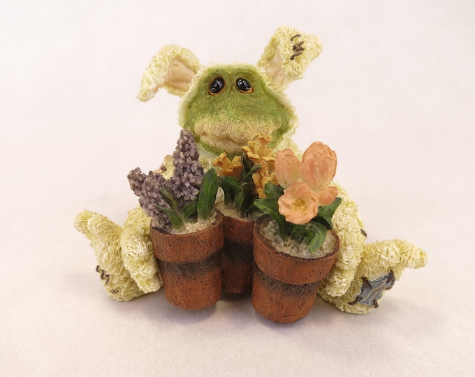 Enesco 2.75" Jeremiah Jelly Bean Pondhopper Frog Wee Folkstone Bunny