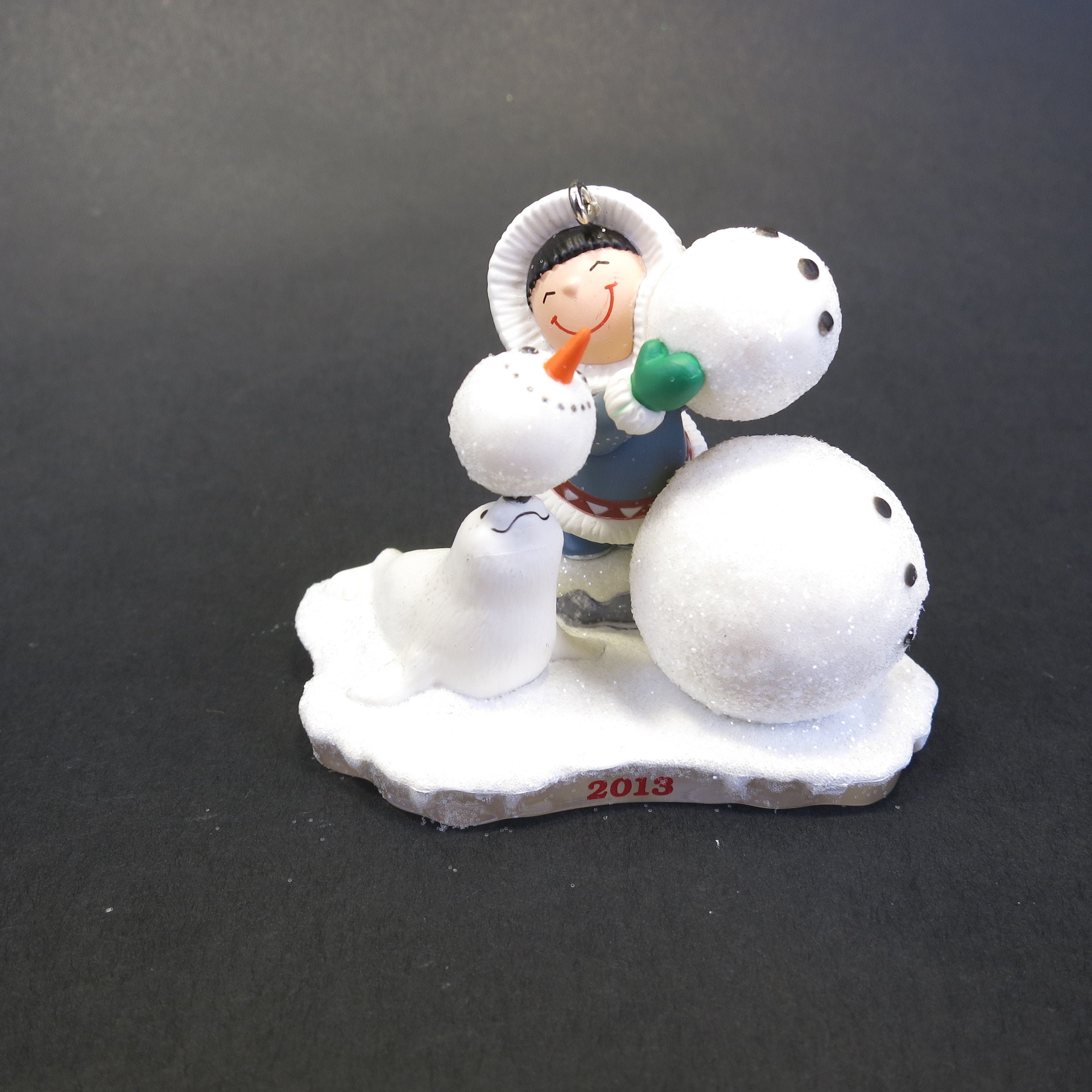 Hallmark Ornament Frosty Friends Eskimo Making Snowman 34th in Series