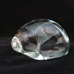 Molded Glass Clear Seashell Paperweight Polished Base 2.5&quot; Tall, Vintage Shell