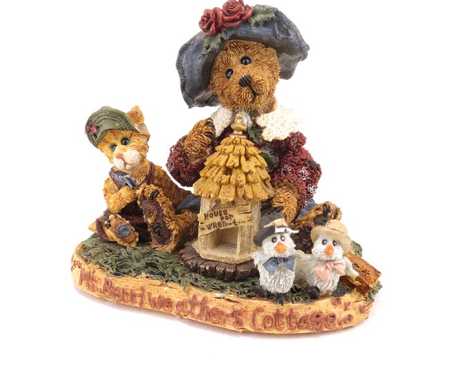 1998 Boyds Bears & Friends Bearstone Ms. Berriweather’s Cottage Figurine