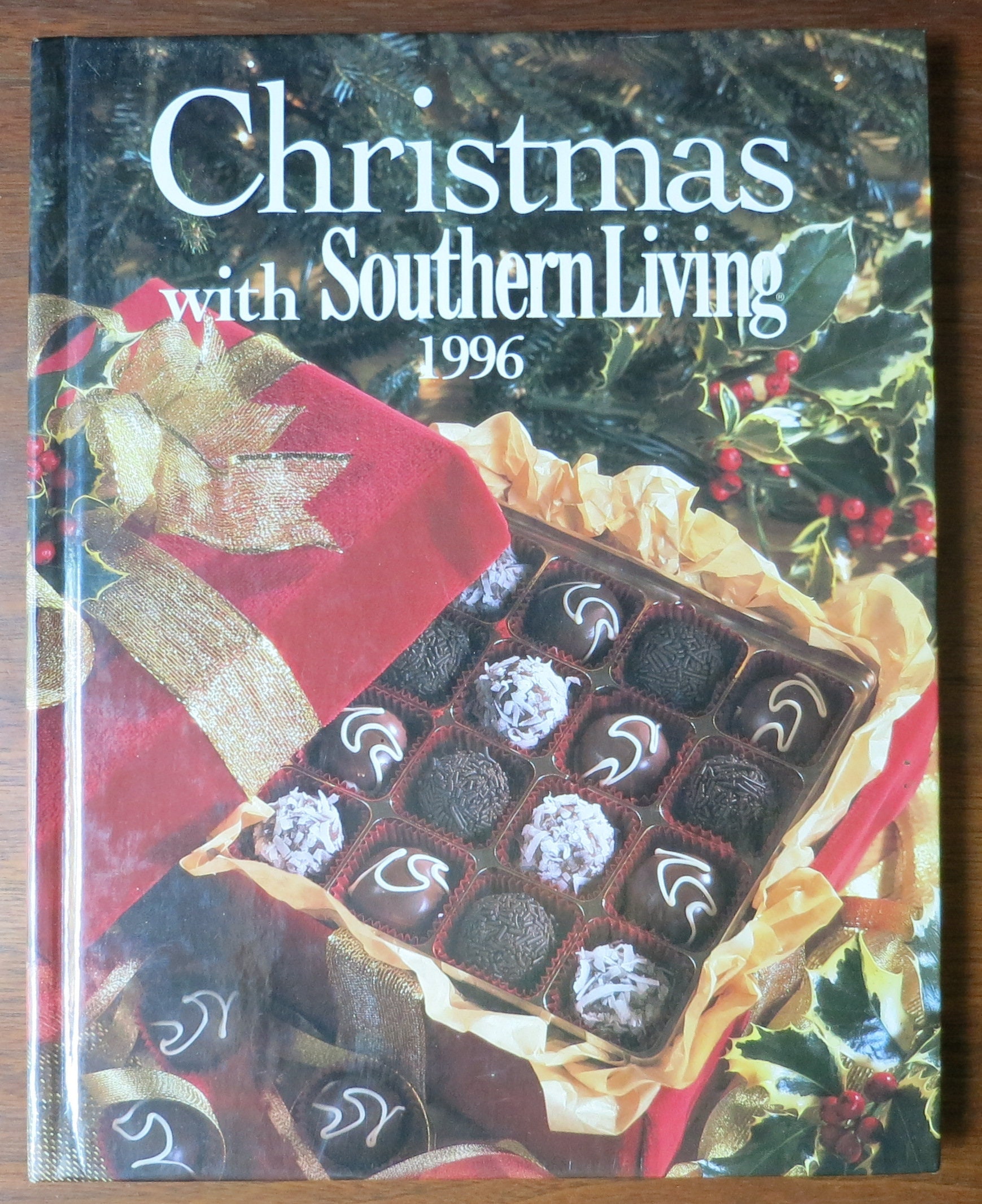 Vintage Christmas with Southern Living 1996 Hardcover Entertaining Book