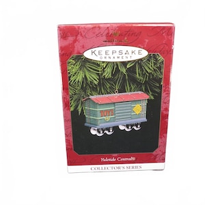 Hallmark Keepsake Ornament Yuletide Central 1997 QX5812