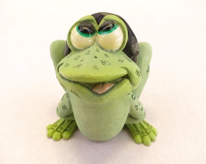 Sprogz 1994 Holland Studio Craft Froggy Frog Figurine in Beret 2"