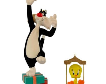 Hallmark Keepsake Ornament Sylvester and Tweety Hang-Togethers QX5017