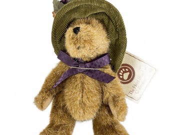 Vintage 2004 Boyd's Plush Bear - Claudette Beardeaux in Green Floral Hat