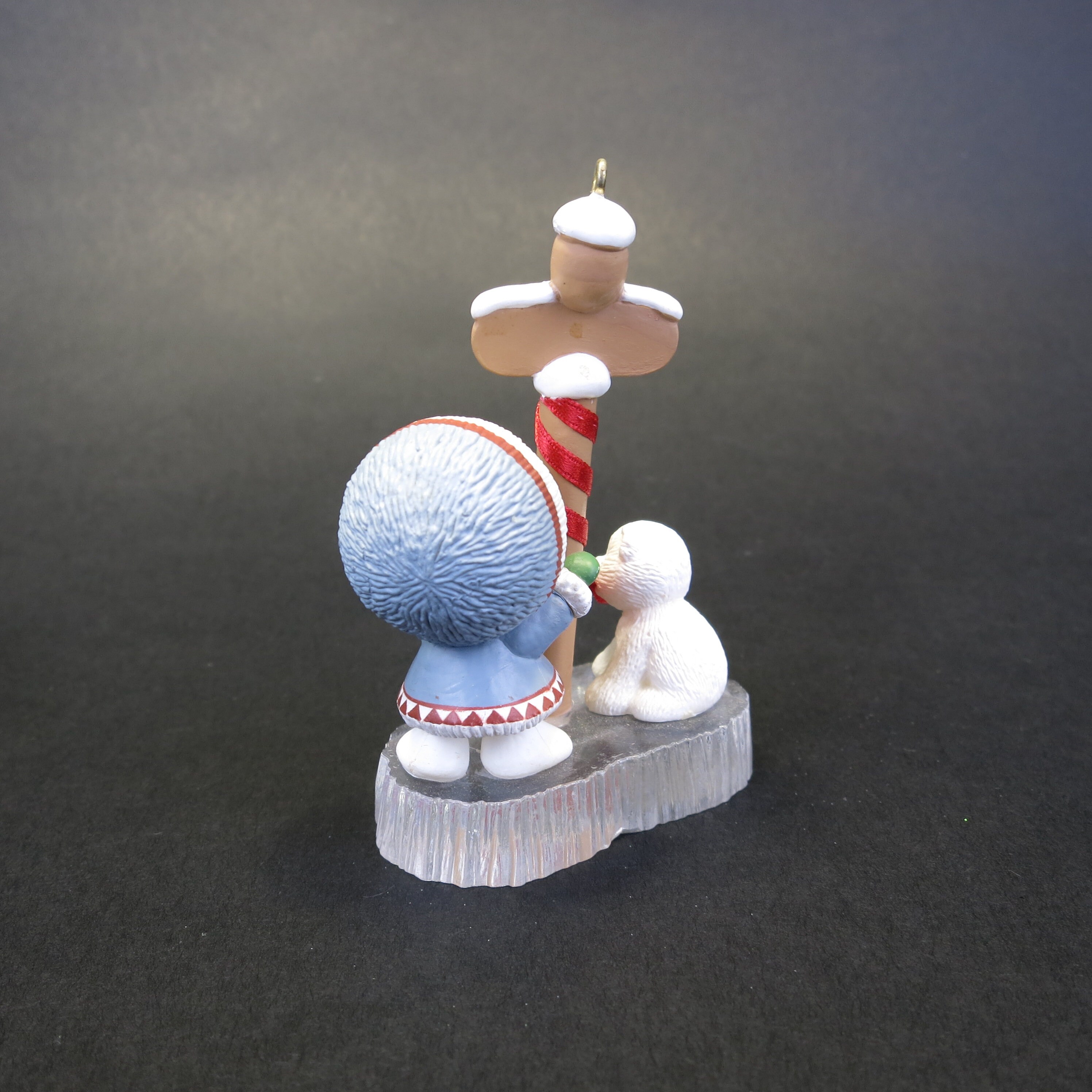 1988 Hallmark Ornament Frosty Friends Eskimo with North Pole 9th in