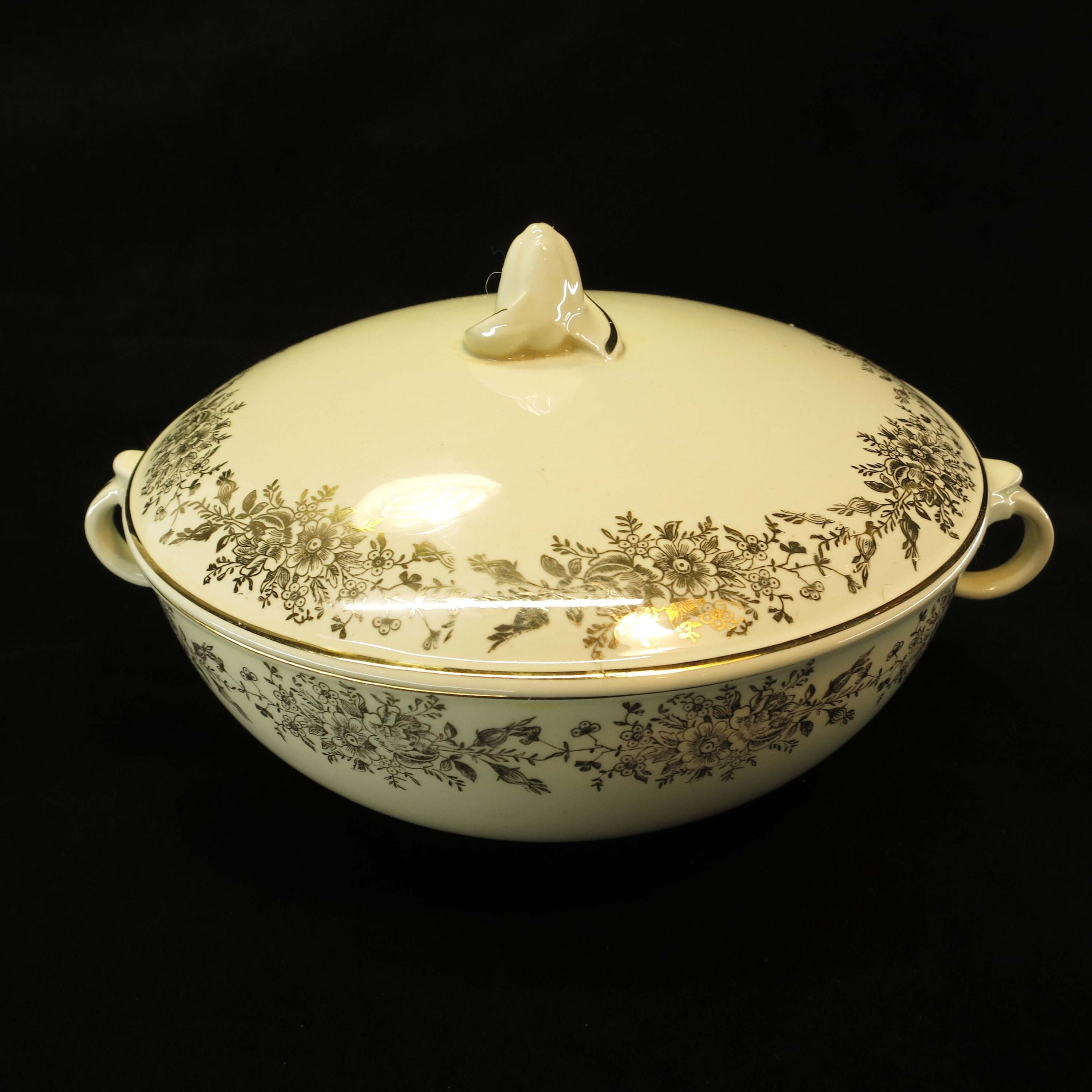 Taylor Smith Taylor Vintage Pattern Gold Floral 5395 Pattern Casserole