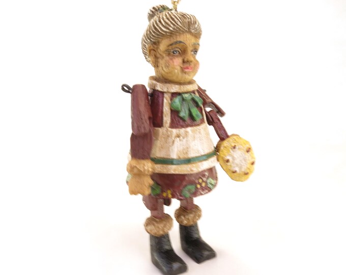 Woodlook Ornament Mrs Claus with Pie Vintage Jointed Christmas Ornament