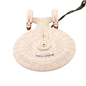 Star Trek U.S.S. Enterprise NCC-1701-D Model Ship