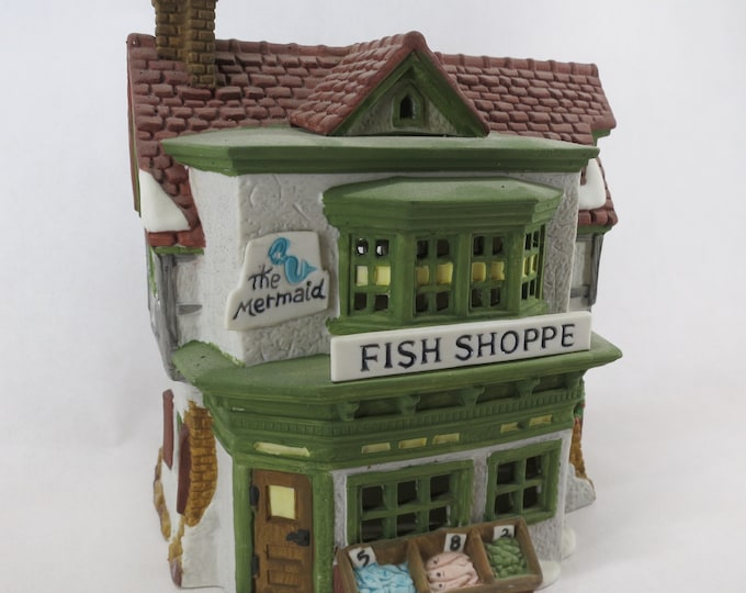 Department 56 The Mermaid Fish shoppe 59569 Christmas Dickens Village, Heritage Collection