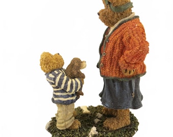 Figura de Boyds Bears Momma Softheart con Bobby "¿Puedo quedármelo?" 228455 Sin caja