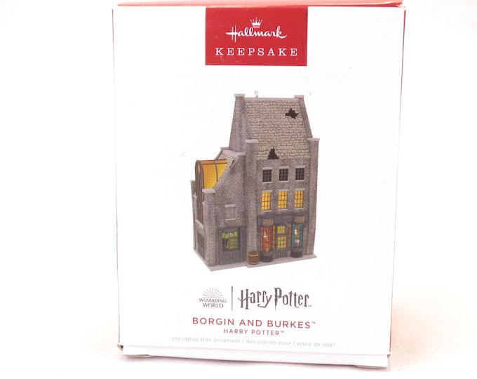 Hallmark Keepsake Ornament Harry Potter Borgin and Burks Lighting Effect QXI7206
