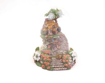 Violet L. Schwenig "Wishing Well Cottage" de la edición limitada de Franklin Mint