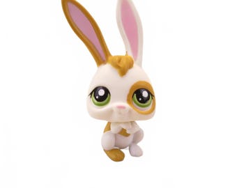 Hasbro Littlest Pet Shop 1606 Bunny Rabbit with Green Eyes LPS Pet Collectible