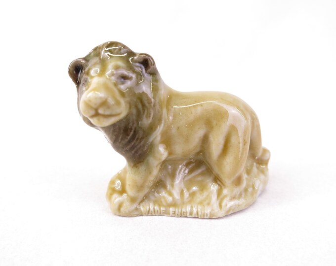 Vintage Wade Whimsies Miniature Ceramic Glazed Tan Lion Figurine - Kitsch