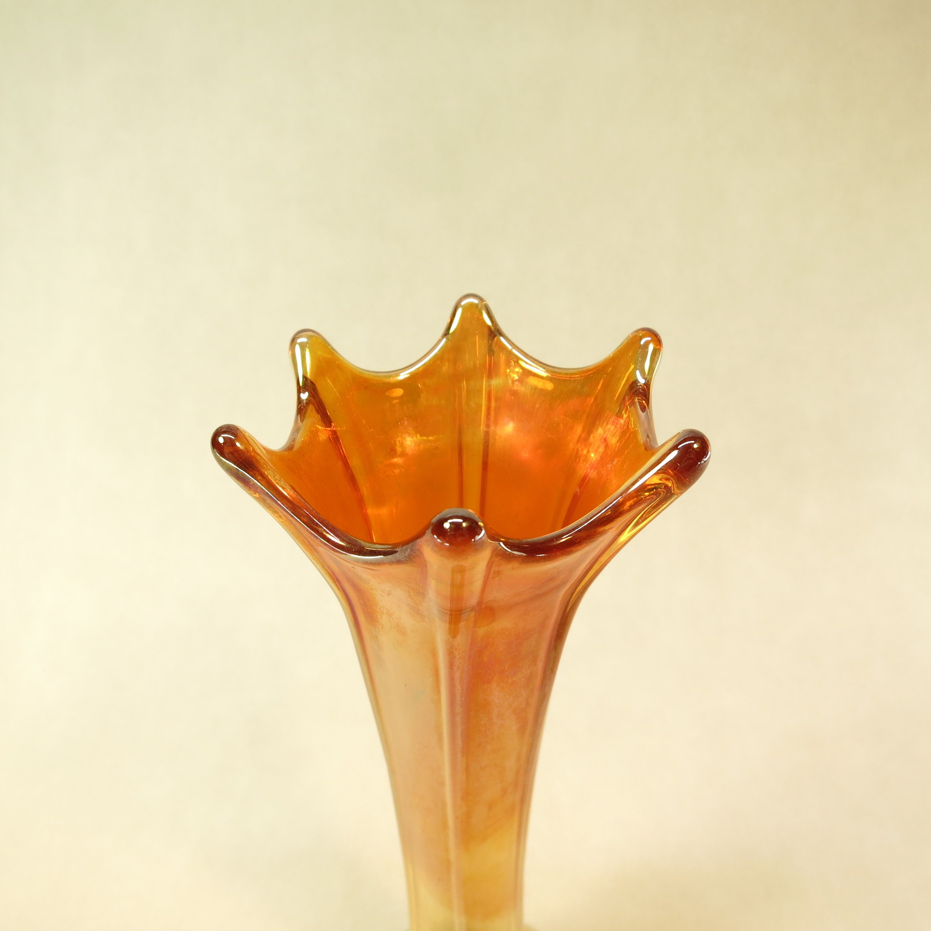 Vintage 8.5 Carnival Ribbed Marigold Iridescent Orange Swung Vintage Vase