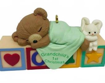 Adorno navideño de Hallmark Keepsake: La primera Navidad de mi nieto/a (1995)