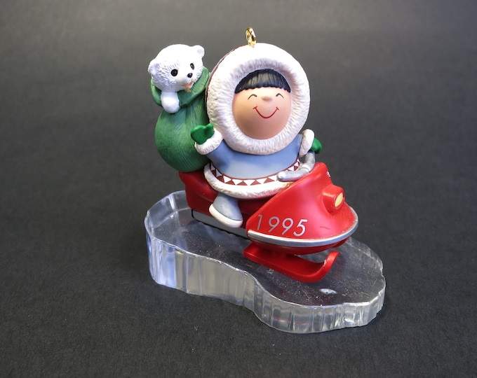 1995 Hallmark Ornament "Frosty Friends" Eskimo on Snowmobile 16th in Series QX5169