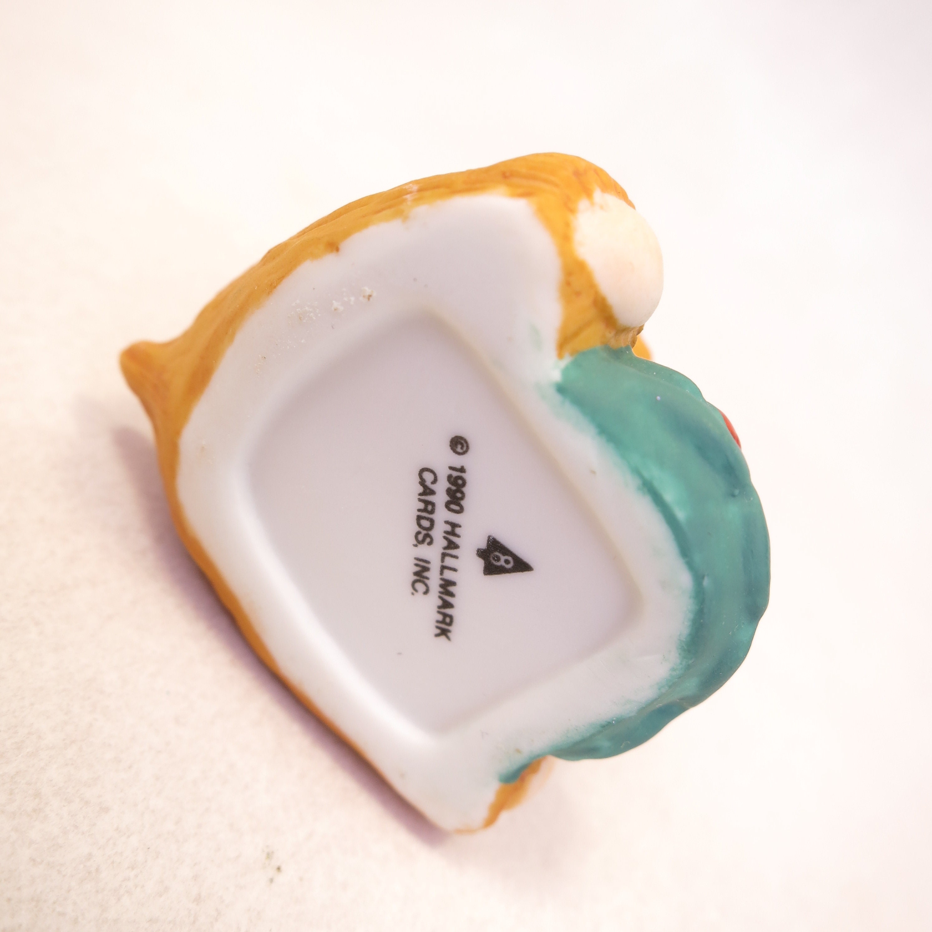 Hallmark Ornament 1990 Cinnamon Bear Series 8 Bear Holding Christmas Tree