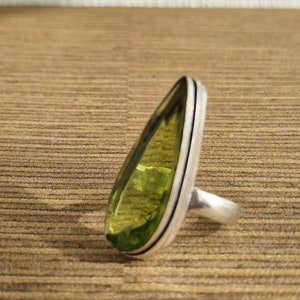 Peridot ring in solid silver size 52 (7 US). Christmas gift for woman, birthday, wife, girlfriend, friend. Olivine ring