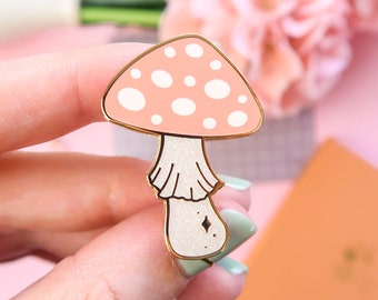 Toadstool Enamel Pin, Cute Enamel Pin, Pin Badge, potion, Witchcraft Wizardry, magic Spells, plant magick, green witch, herbology, mushroom