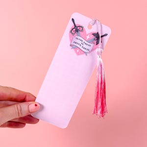Od walk na miecze do walk na poduszki Tassel Bookmark, czytanie, książka, literatura, romans, romantyczna fantazja, książkowy, czytanie, wrogowie do kochanków
