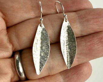 Dainty 925 Sterling Silver Leaf Dangle Earrings, Hammered Nature Lover Gift, Birthday Wedding Anniversary Her, Textured Boho Drop Jewellery