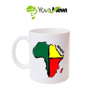 Mug Bénin motif carte au couleurs vert jaune rouge du drapeau Bénin, continent africain