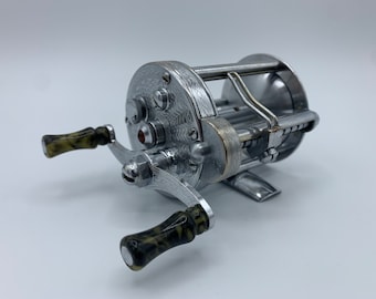 Vintage Pflueger Summit No. 1993 Baitcasting Fishing Reel - Beautifully  Engraved, 1930s Era