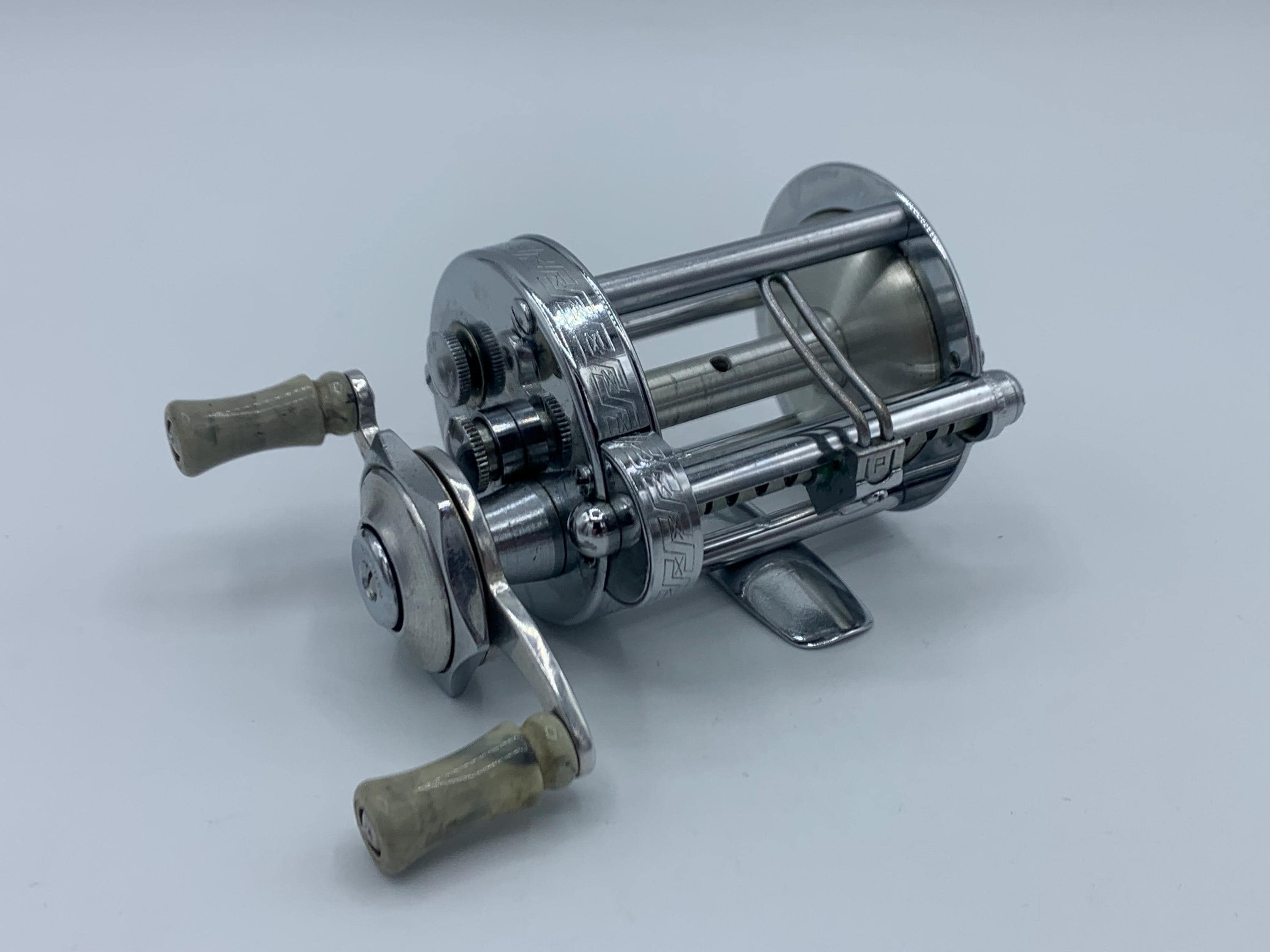 Pflueger Akron 1895 - Etsy