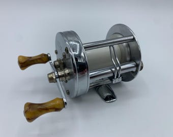 Vintage South Bend No. 400 Anti-back-lash Model D Fishing