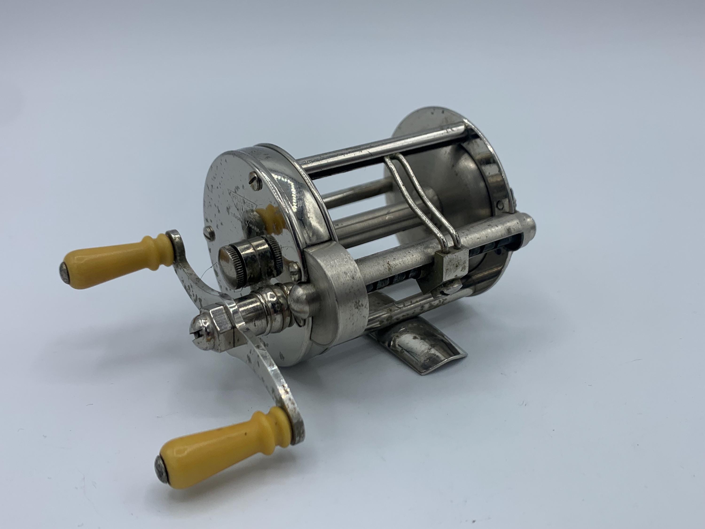 Pflueger Akron 1893 - Etsy